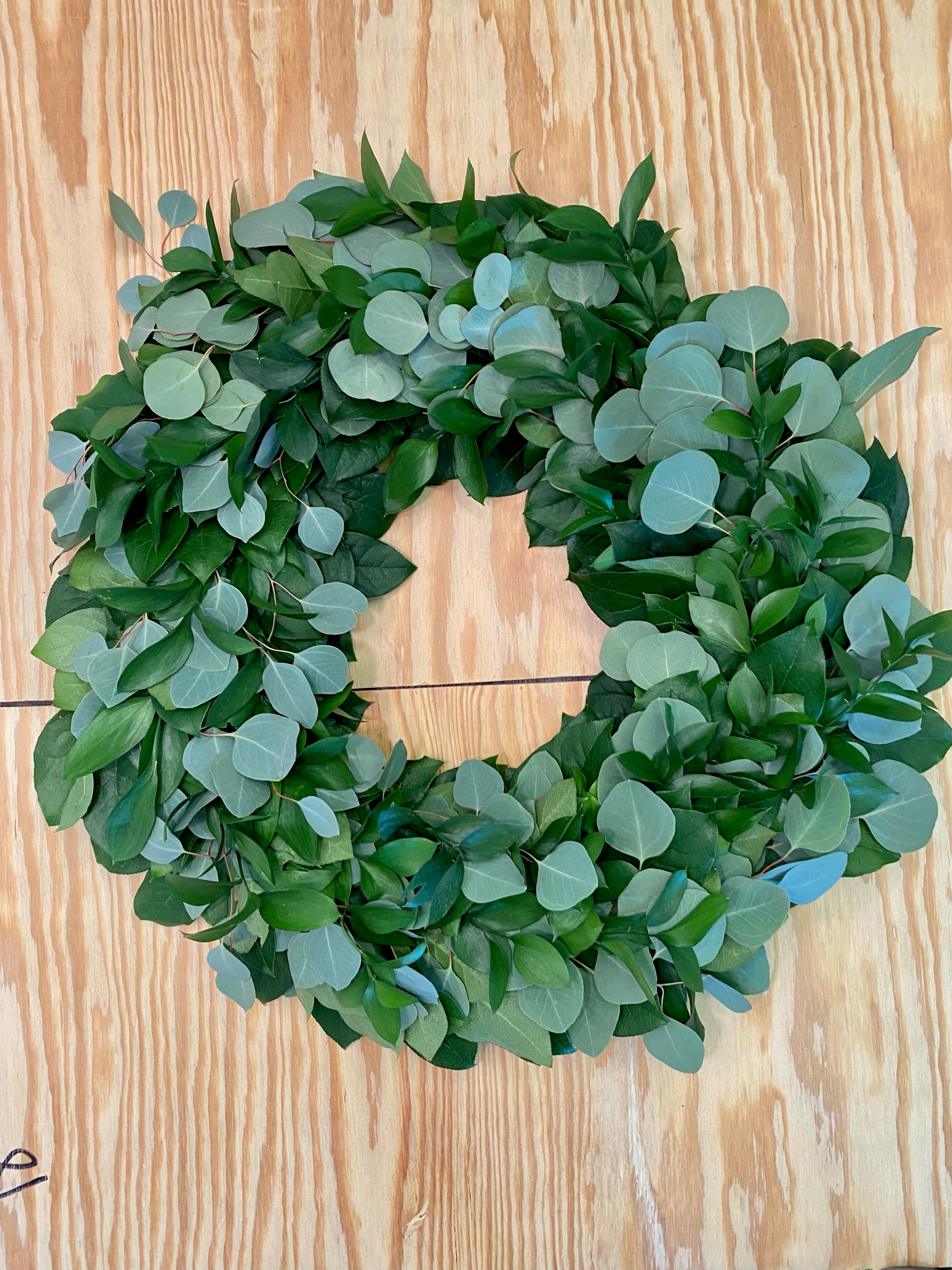 Salal Silver Dollar And Florida Ruscus Wreath The Garland Guy